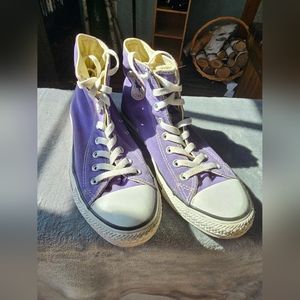 Converse HI tops